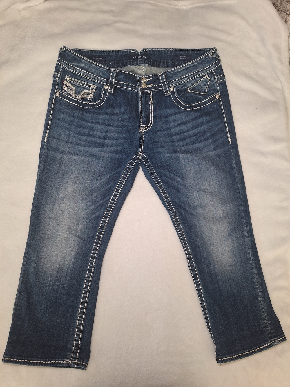Vigoss Women's Dark Blue Cropped Jeans with Contrast Stitching
